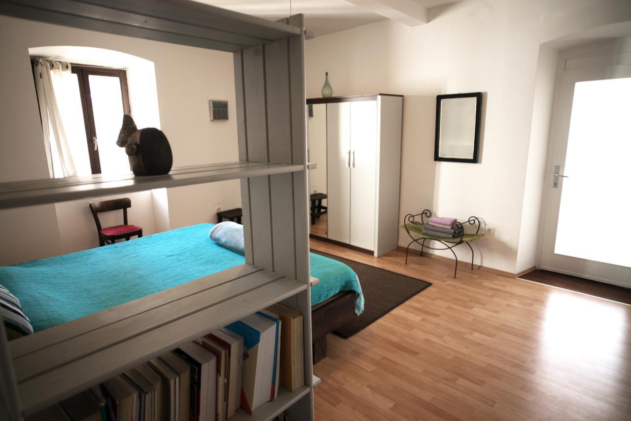 Appartement Loggia Motovun Extérieur photo